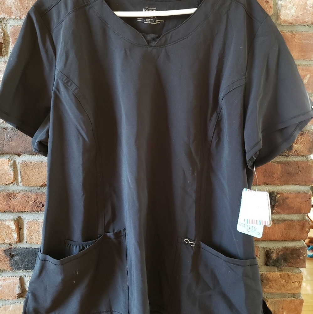 NWT Infinity scrub top
